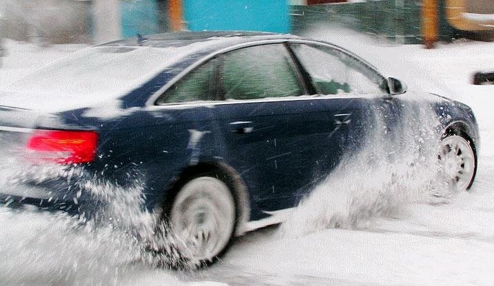 Новосибирских водителей просят избегать резких движений